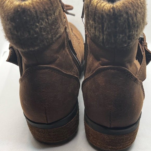 Skechers Boots Size 7 - Picture 4 of 6